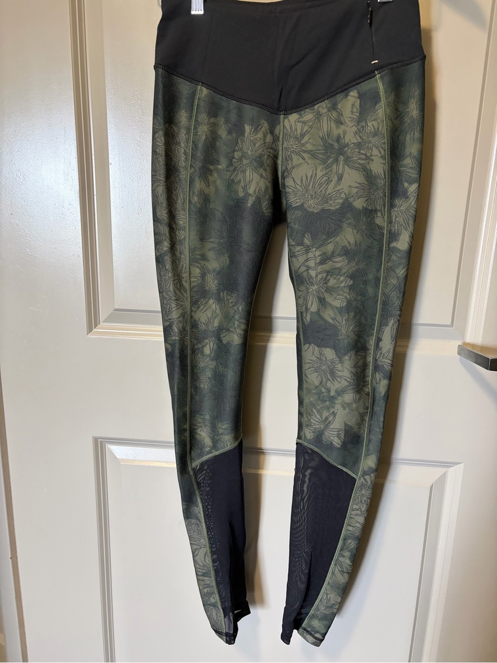 Calia by Carrie Underwood Floral Mesh Leggings Size S